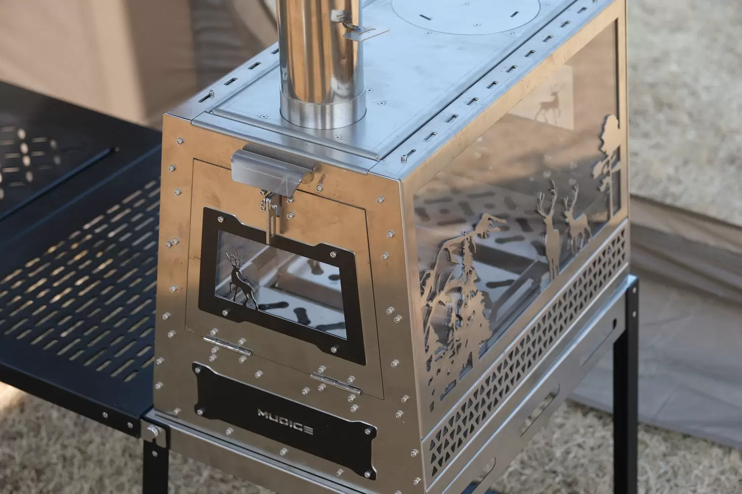 Forno a lenha para exterior Honeycomb Totem