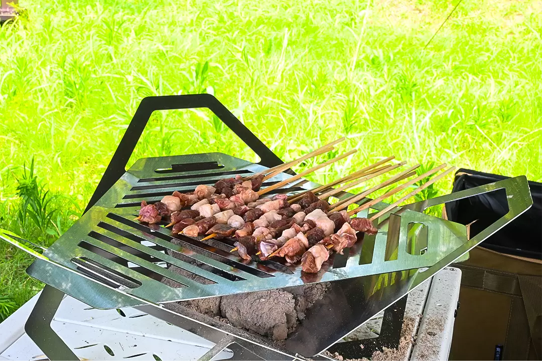 Fogueira dobrável estilo cartão