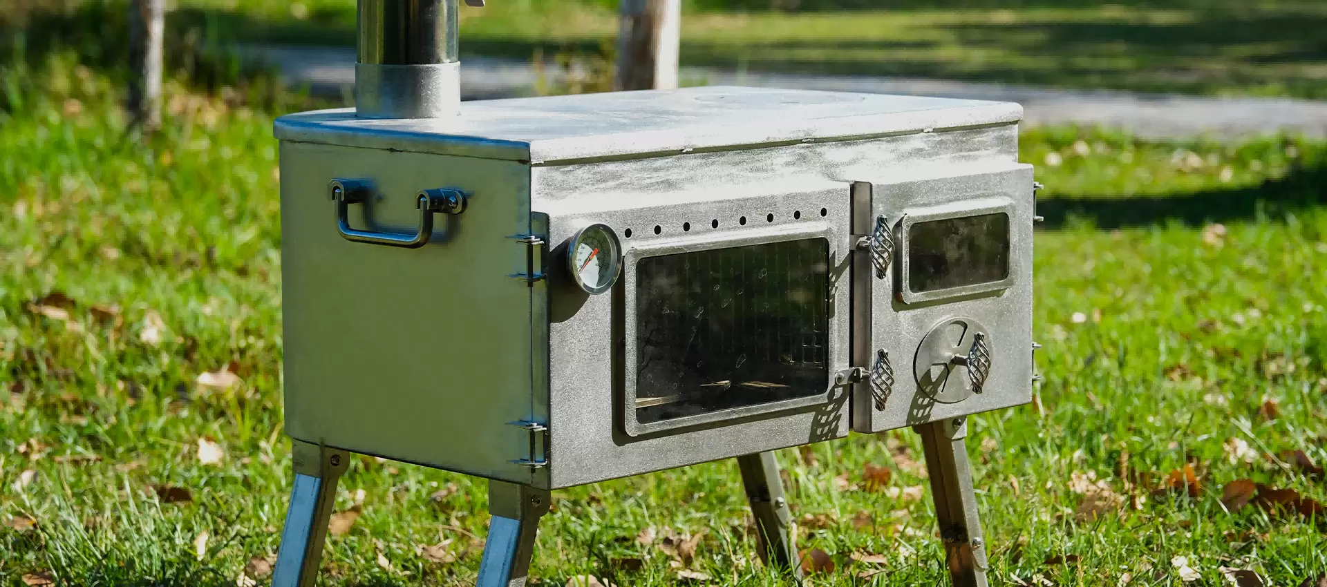 Cadeiras e mesas de camping