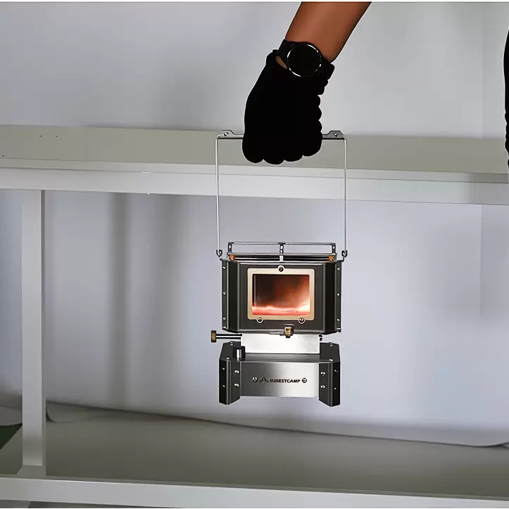 Fog&atilde;o a querosene vintage para acampamento ao ar livre